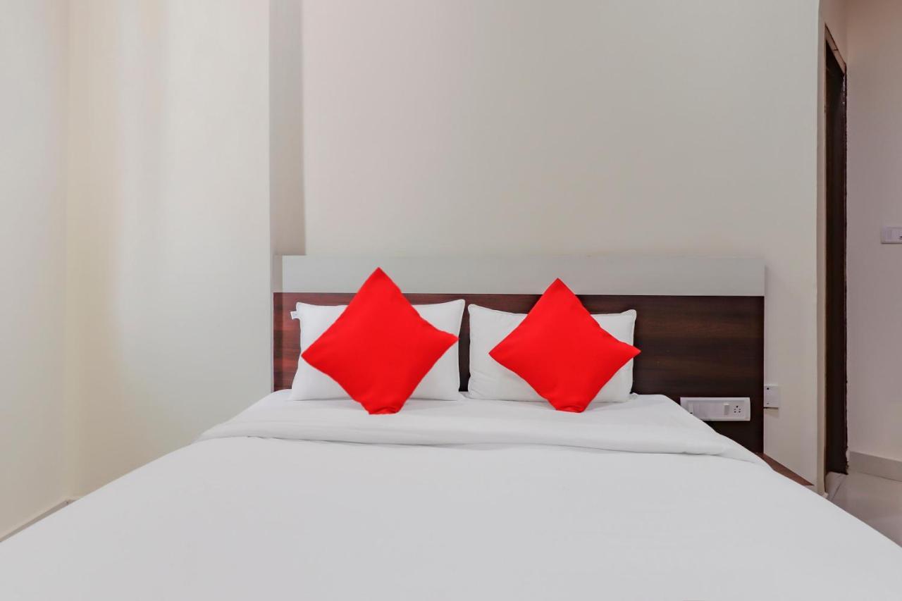 OYO Flagship 80044 Royal Wood Deluxe Bangalore Extérieur photo