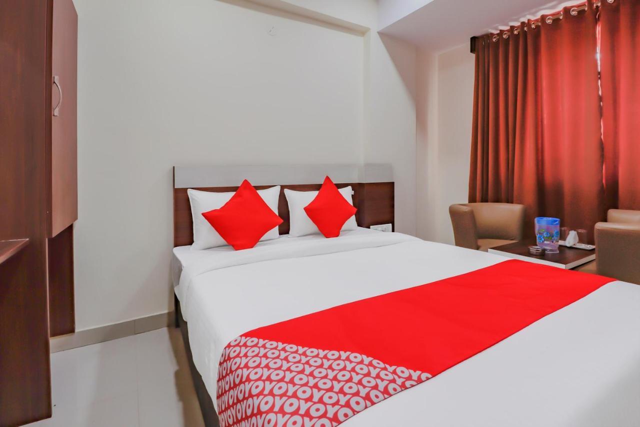 OYO Flagship 80044 Royal Wood Deluxe Bangalore Extérieur photo